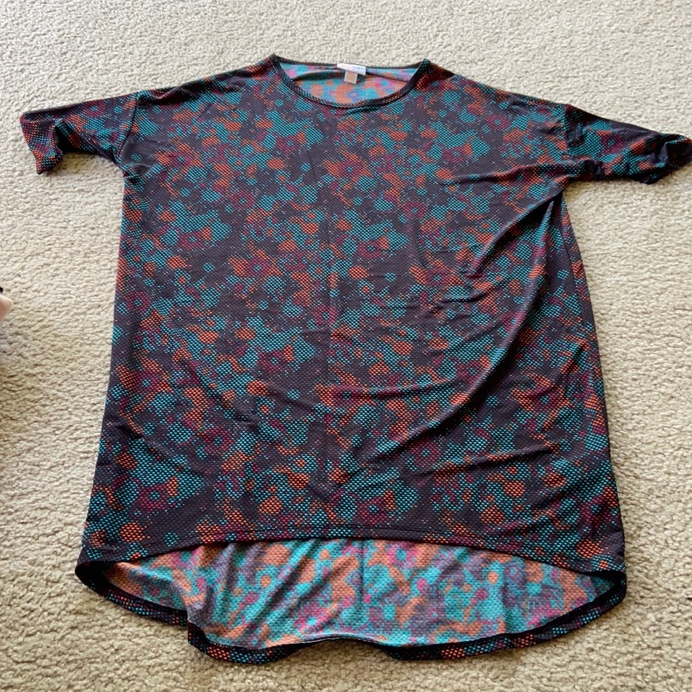 Lularoe top